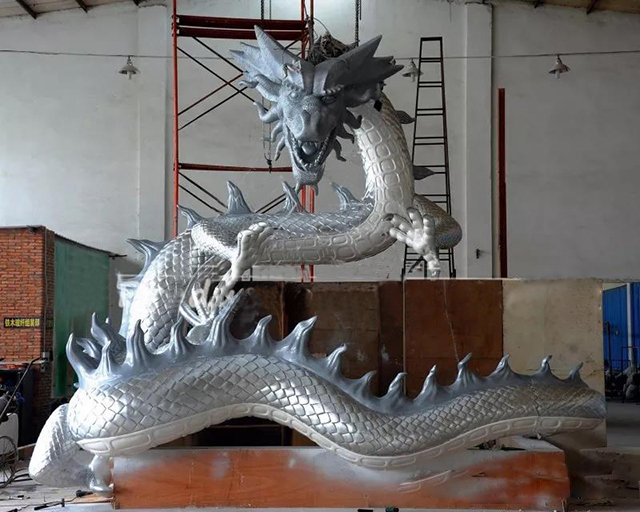 眾象雕塑●玻璃鋼雕塑藝術的裝飾性與制作工藝