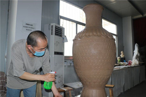 一位園林雕塑家的堅守——癡心雕塑，夢想為城市“塑魂”