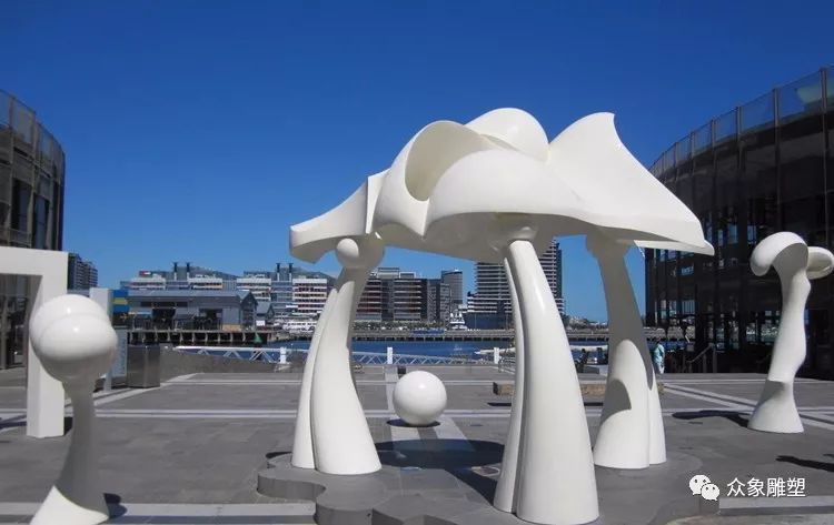 眾象雕塑.jpg 眾象雕塑.jpg