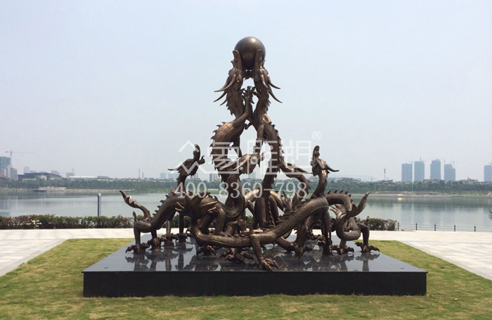 南京九龍湖九龍戲珠雕???.jpg