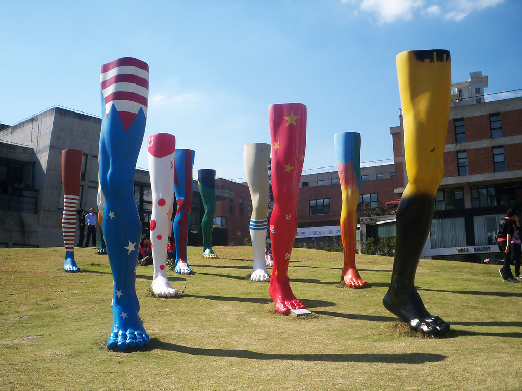 腿雕塑 雕塑 腿 腳 草_副本.jpg 腿雕塑 雕塑 腿 腳 草_副本.jpg