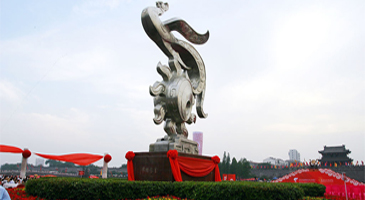 如何有效進行不銹鋼雕塑的防銹防護?